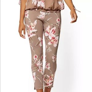 Whitney High-Waisted Pull-On Ankle Pant NWOT